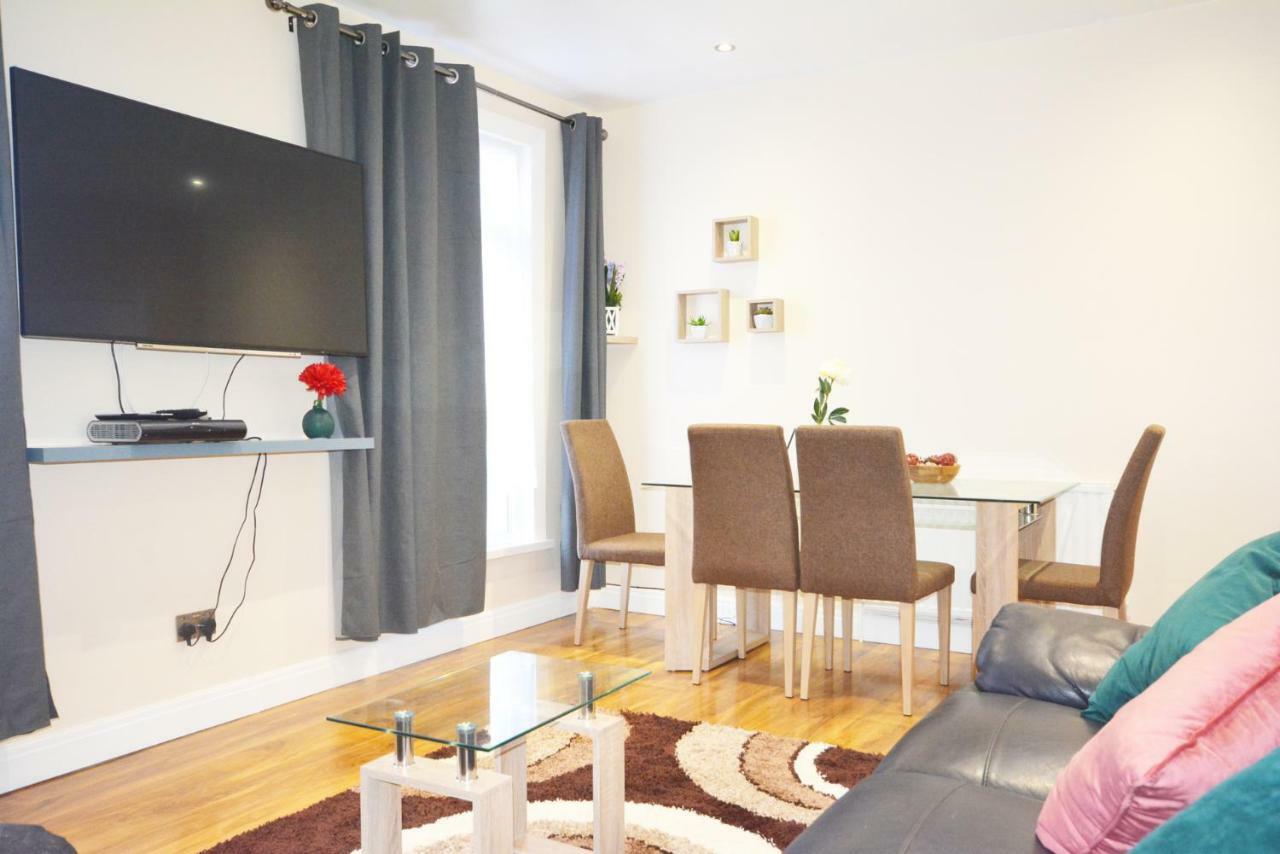 London Modern 4 Bedroom Apartment Экстерьер фото